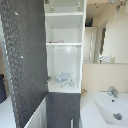 Avec Mezzanine
