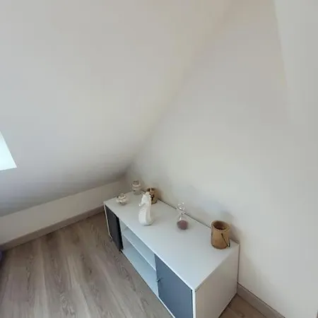 Avec Mezzanine