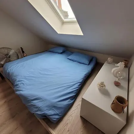 Avec Mezzanine