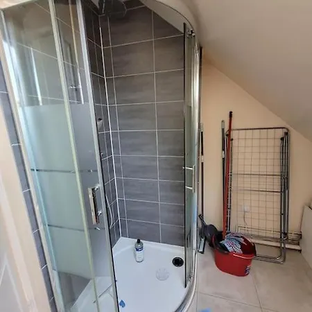 Avec Mezzanine