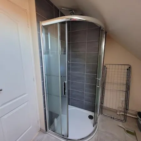 Avec Mezzanine